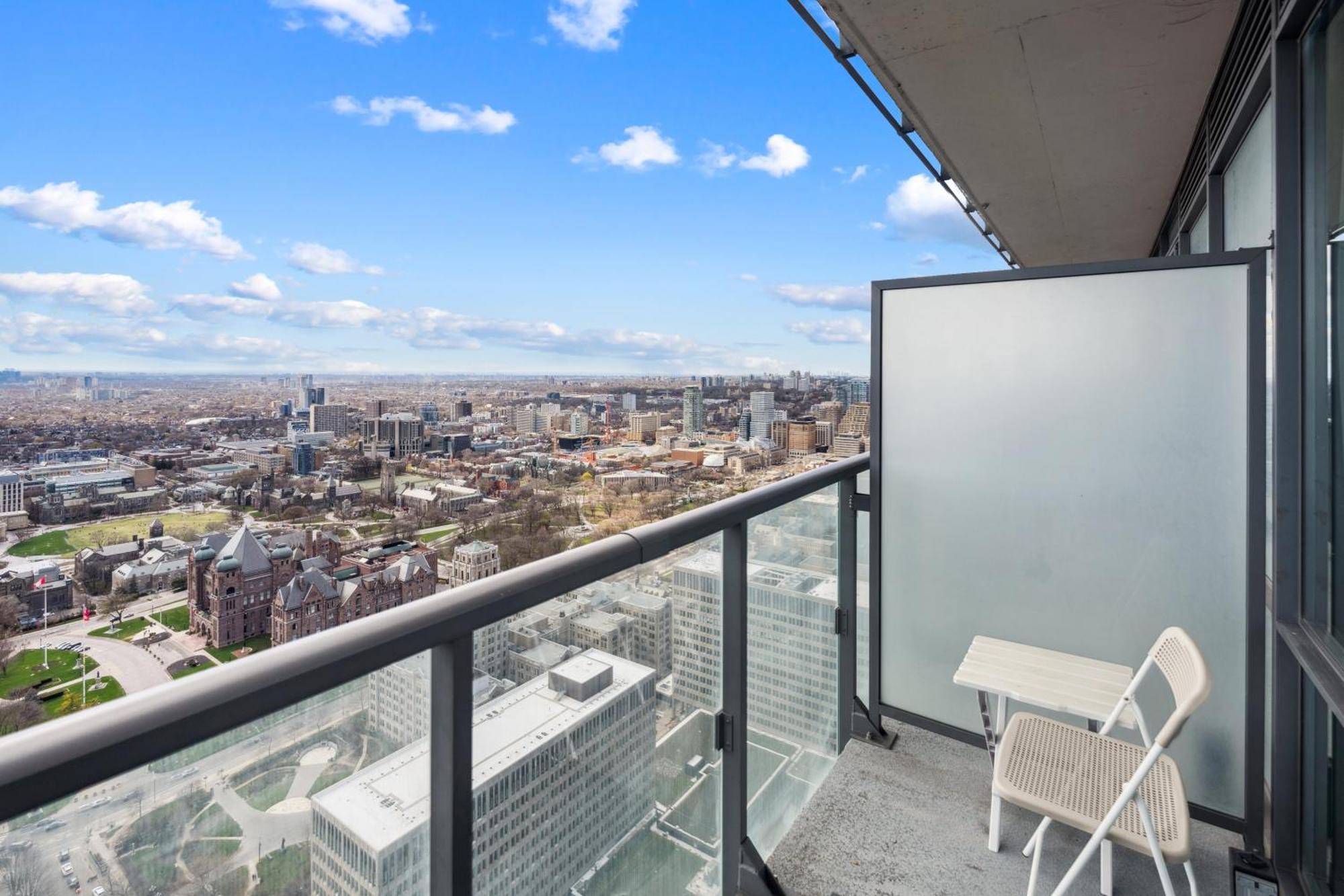 Globalstay. Burano Condos In Downtown Toronto Exterior photo