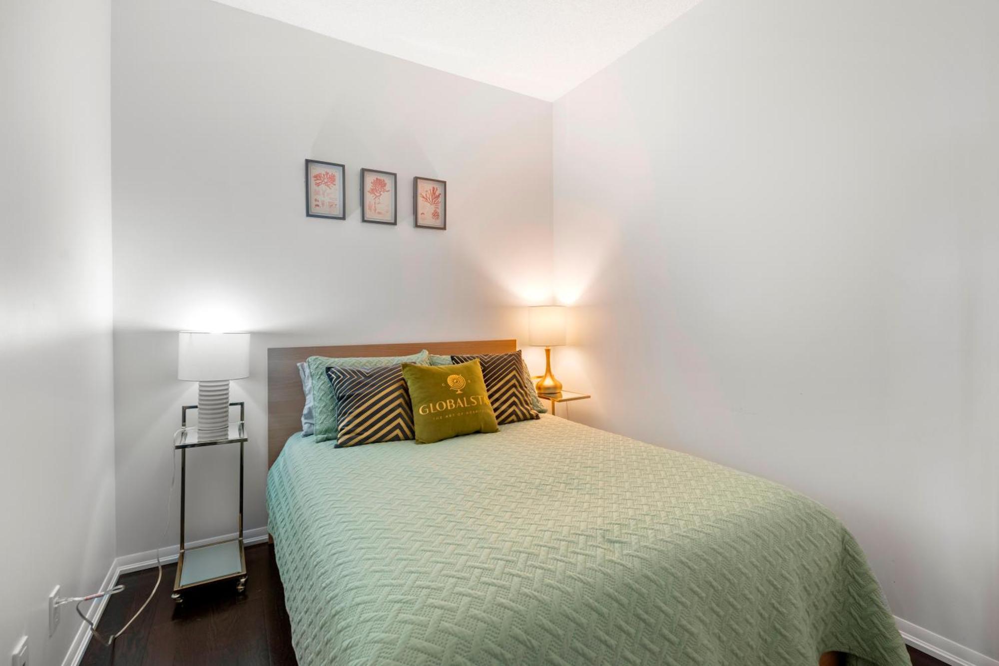 Globalstay. Burano Condos In Downtown Toronto Exterior photo