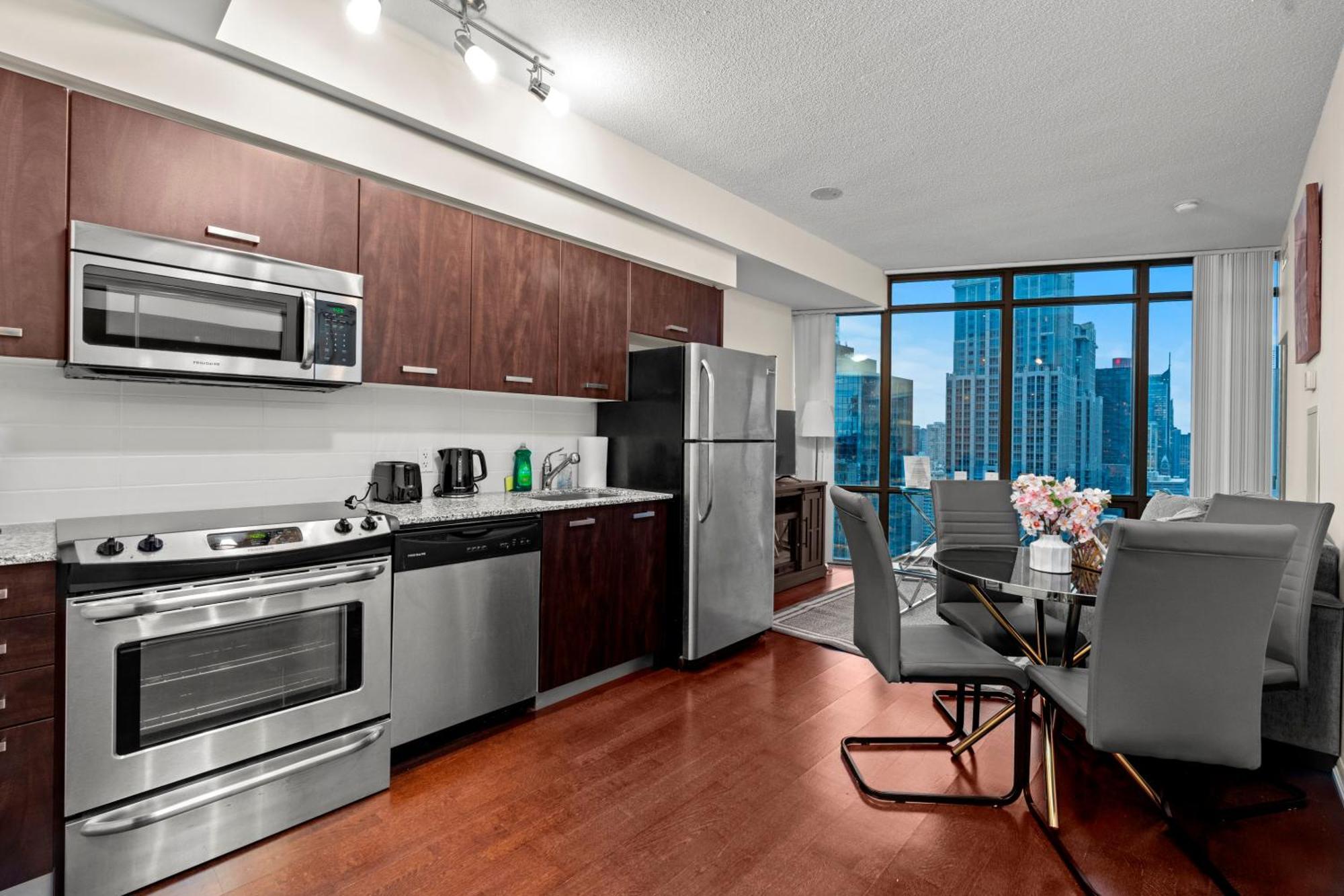 Globalstay. Burano Condos In Downtown Toronto Exterior photo