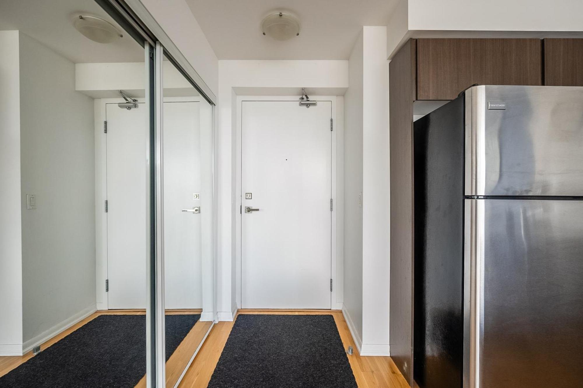 Globalstay. Burano Condos In Downtown Toronto Exterior photo