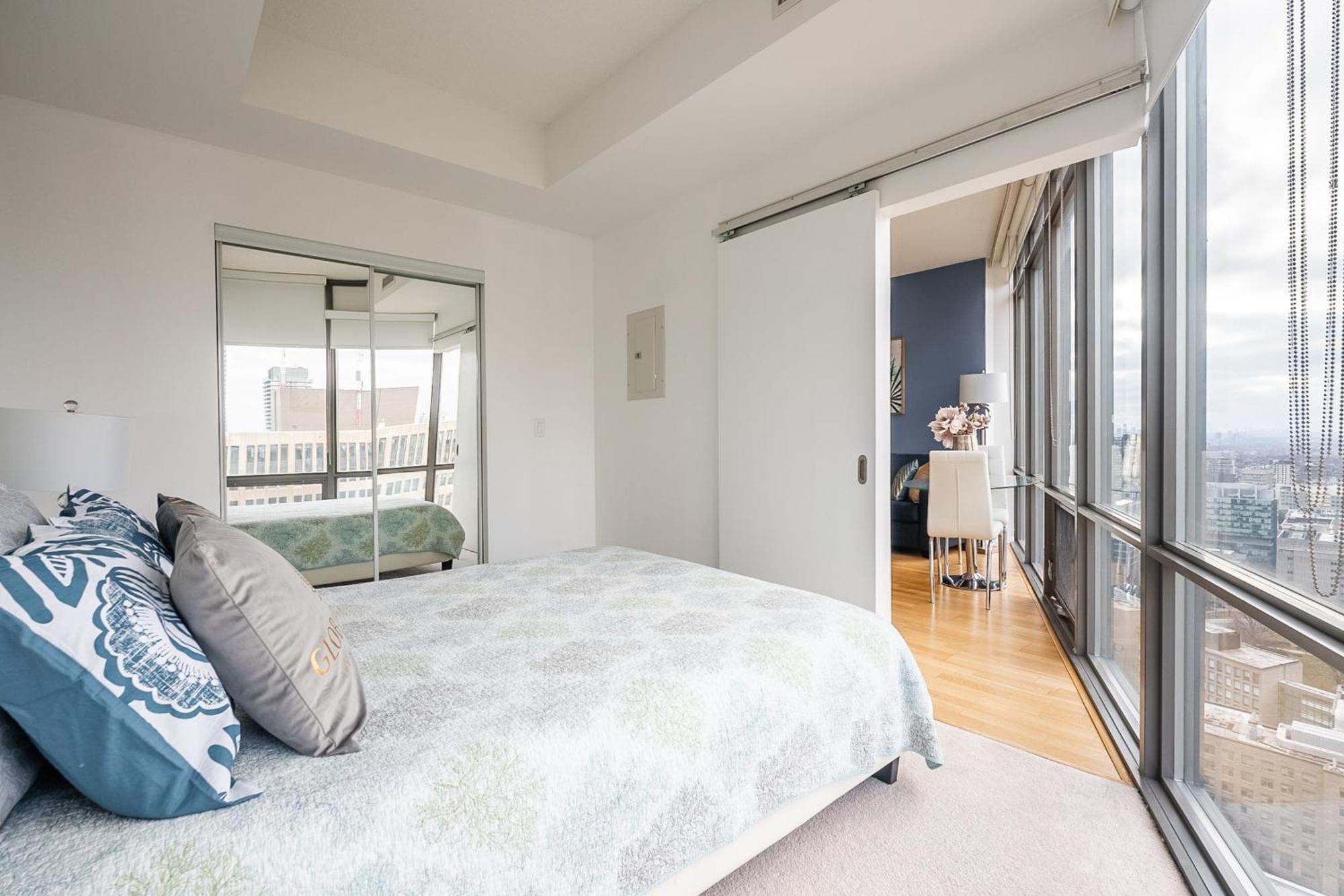 Globalstay. Burano Condos In Downtown Toronto Exterior photo